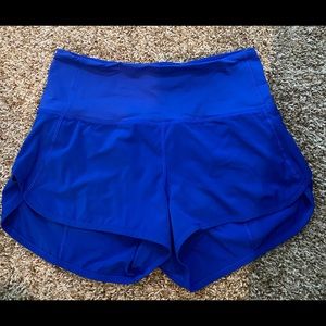 Lululemon Speed Up size 6